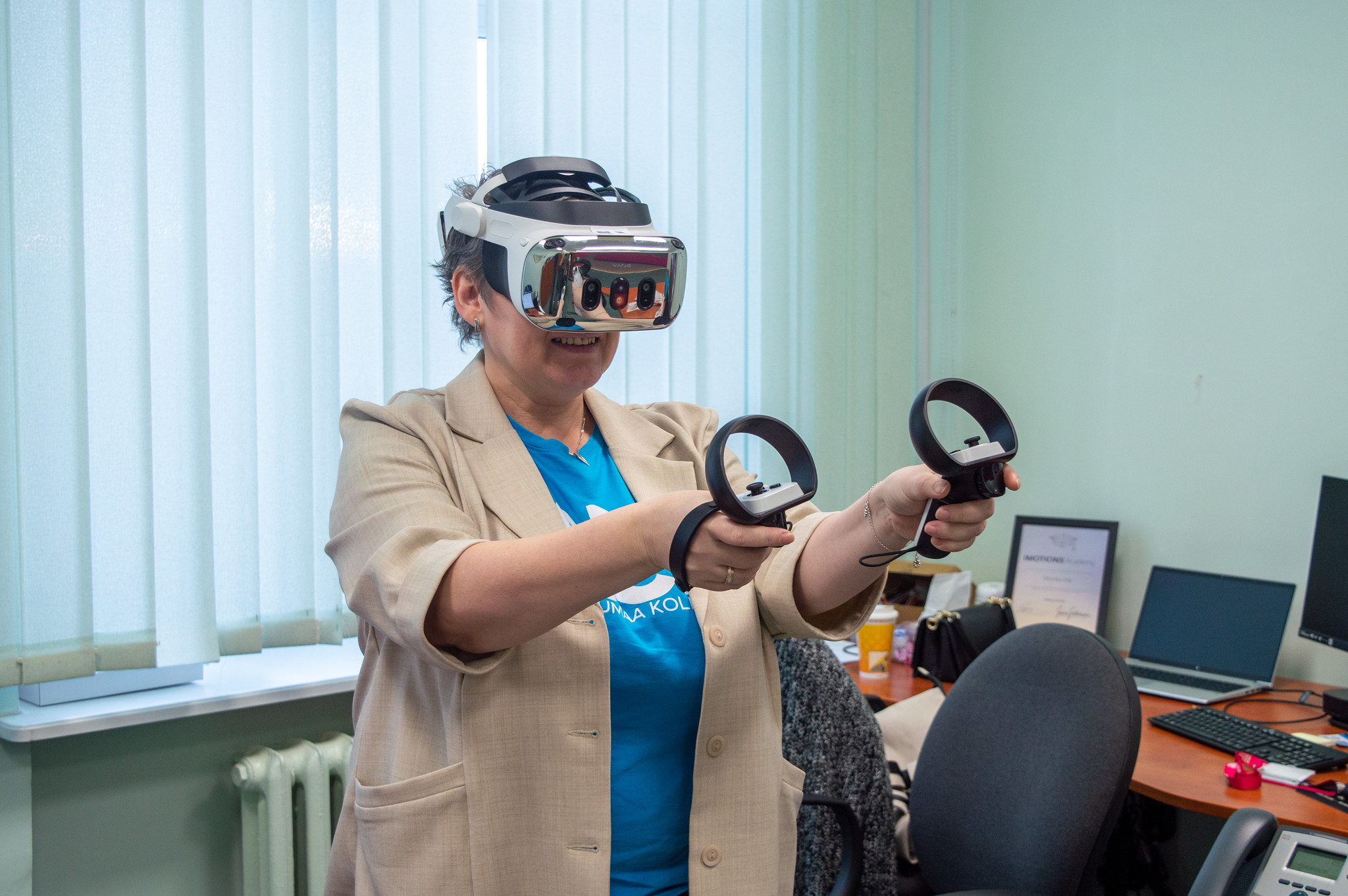 TalTechi Virumaa kolledži doktorant Monika Kiik inimene-robot interaktsiooni laboris