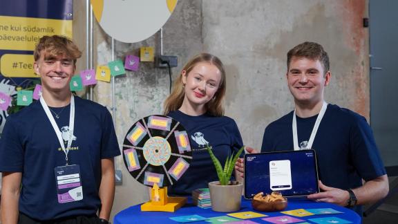 Charry - IT süsteemide arenduse bakalaureuseõppekava tudengid