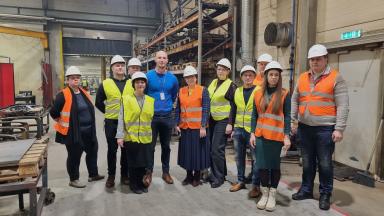 TalTechi Virumaa kolledži esindus külastas Hanza Mechanics Narva tehast veebruaris 2026