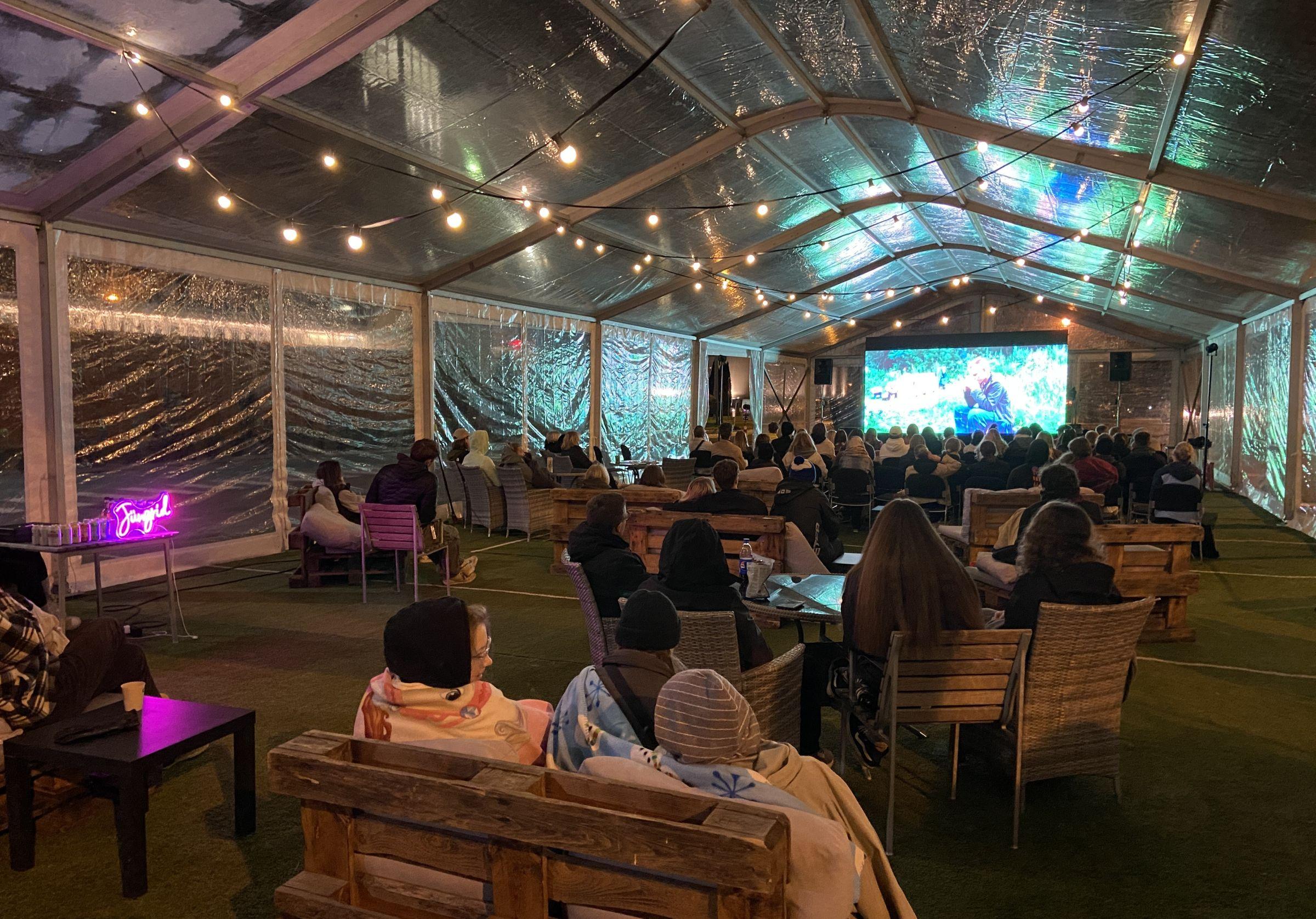 filmiõhtu hiigeltelgis