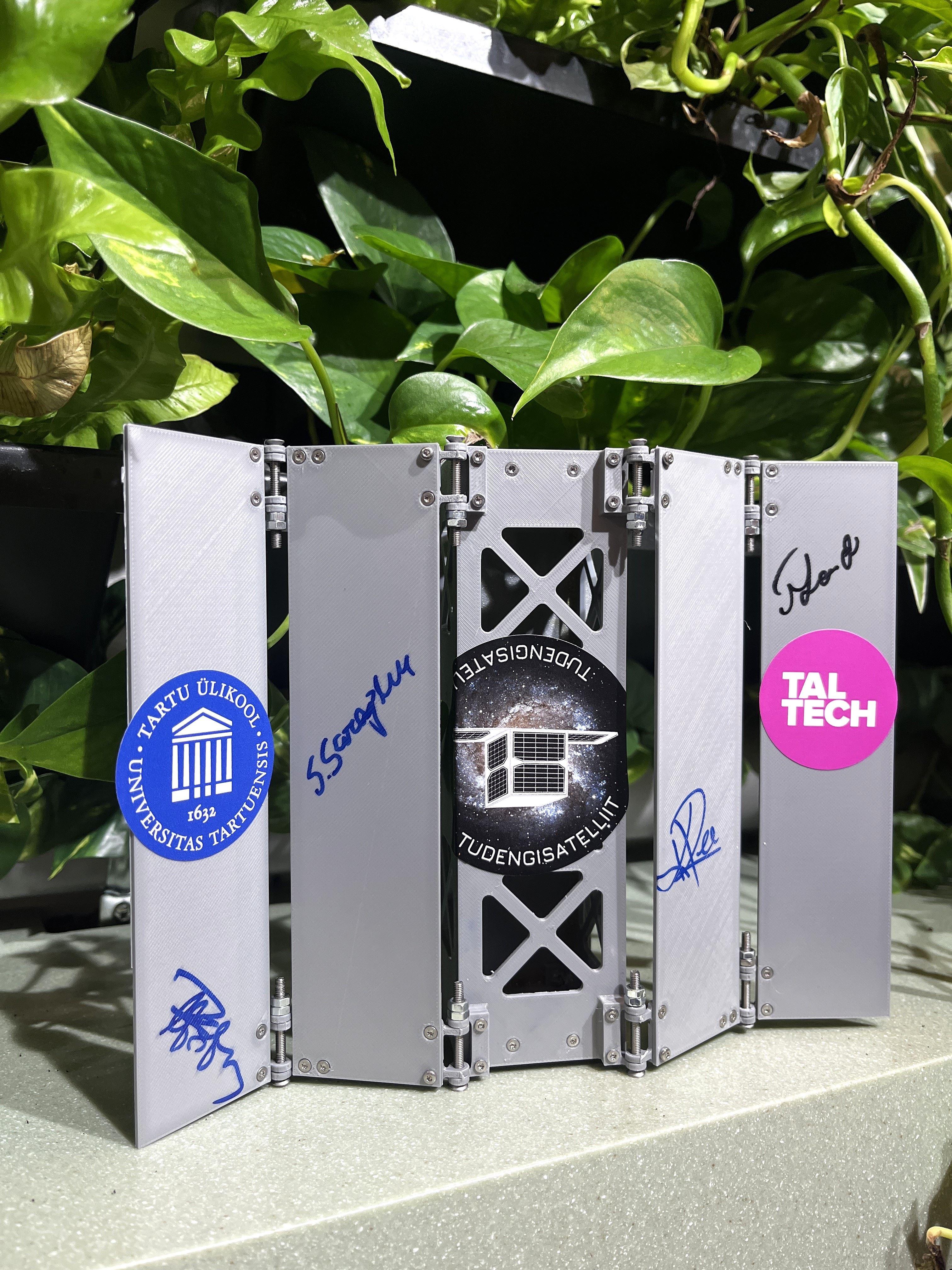 Koostöö tudengisateliidiga