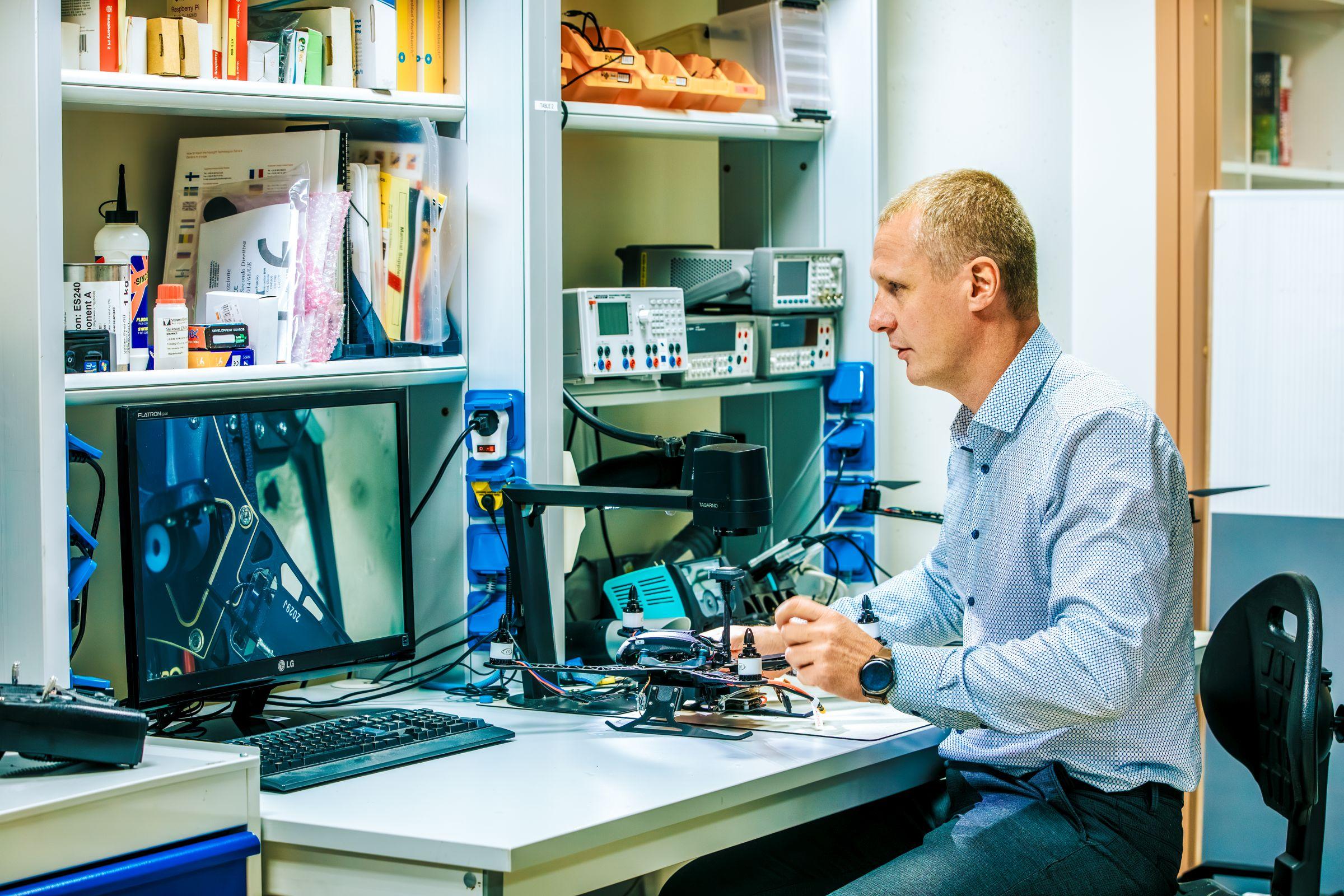 Mairo Leier drooniga laboris