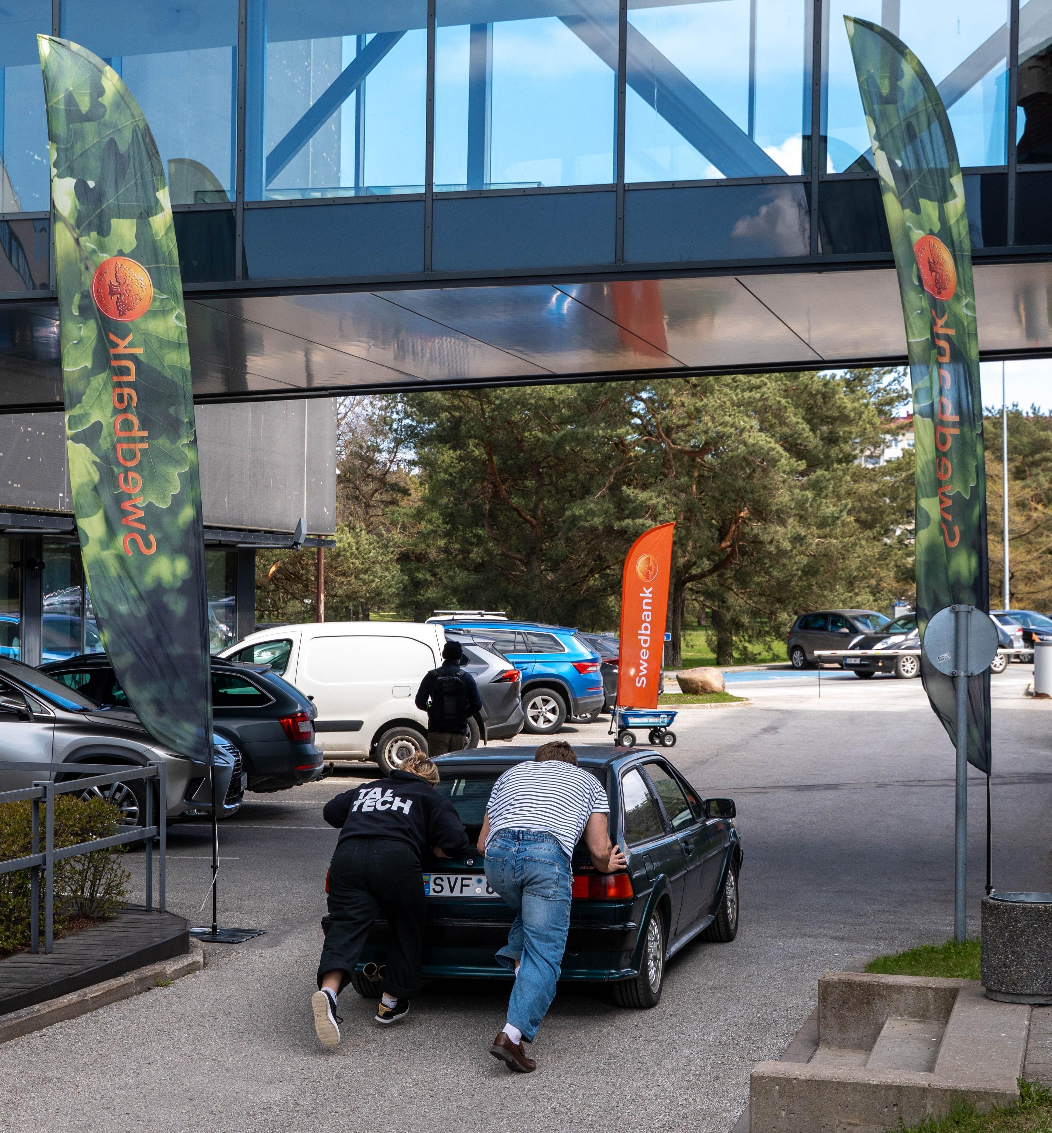 Rektori Karikas: autolükkamine