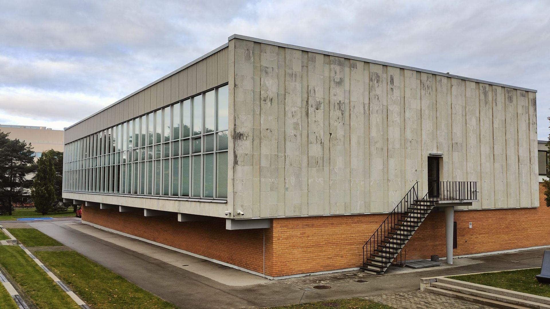 Tallinna Tehnikaülikooli Mustamäe linnaku hoone STU