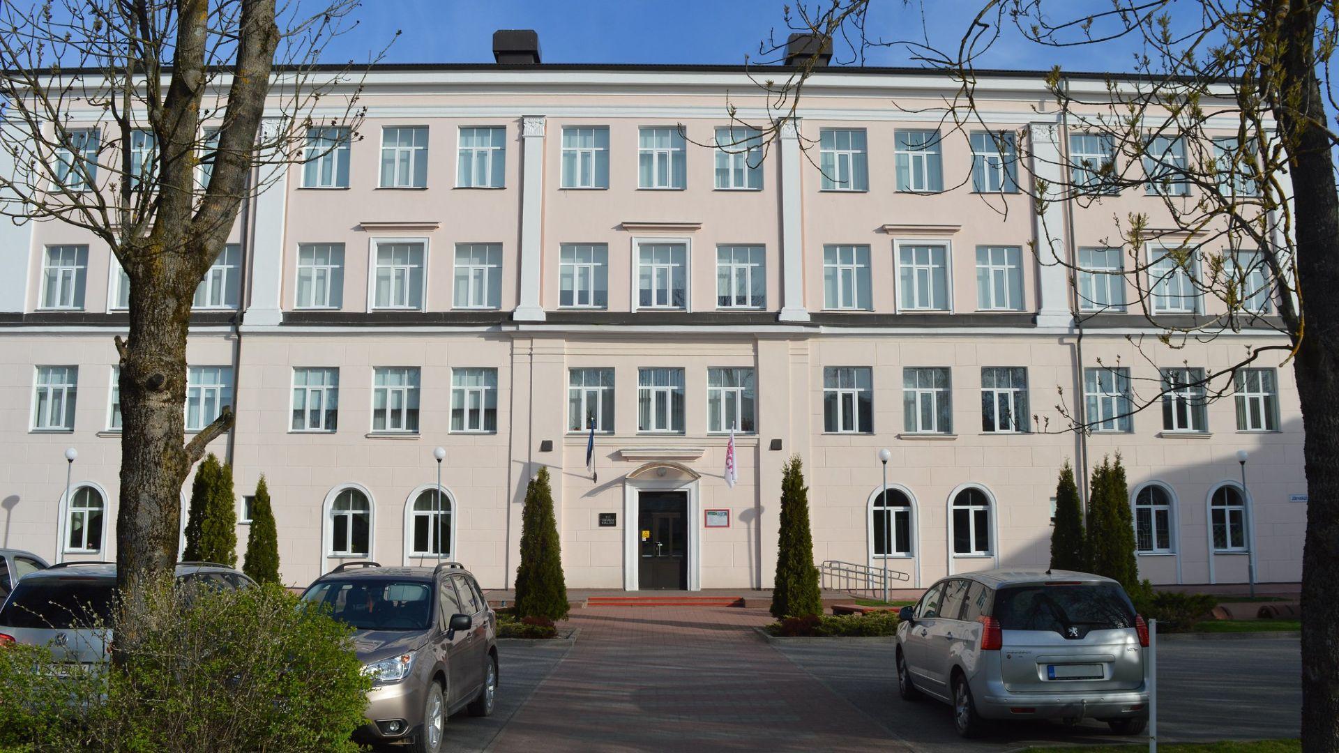Tallinna Tehnikaülikooli Virumaa kolledži peahoone