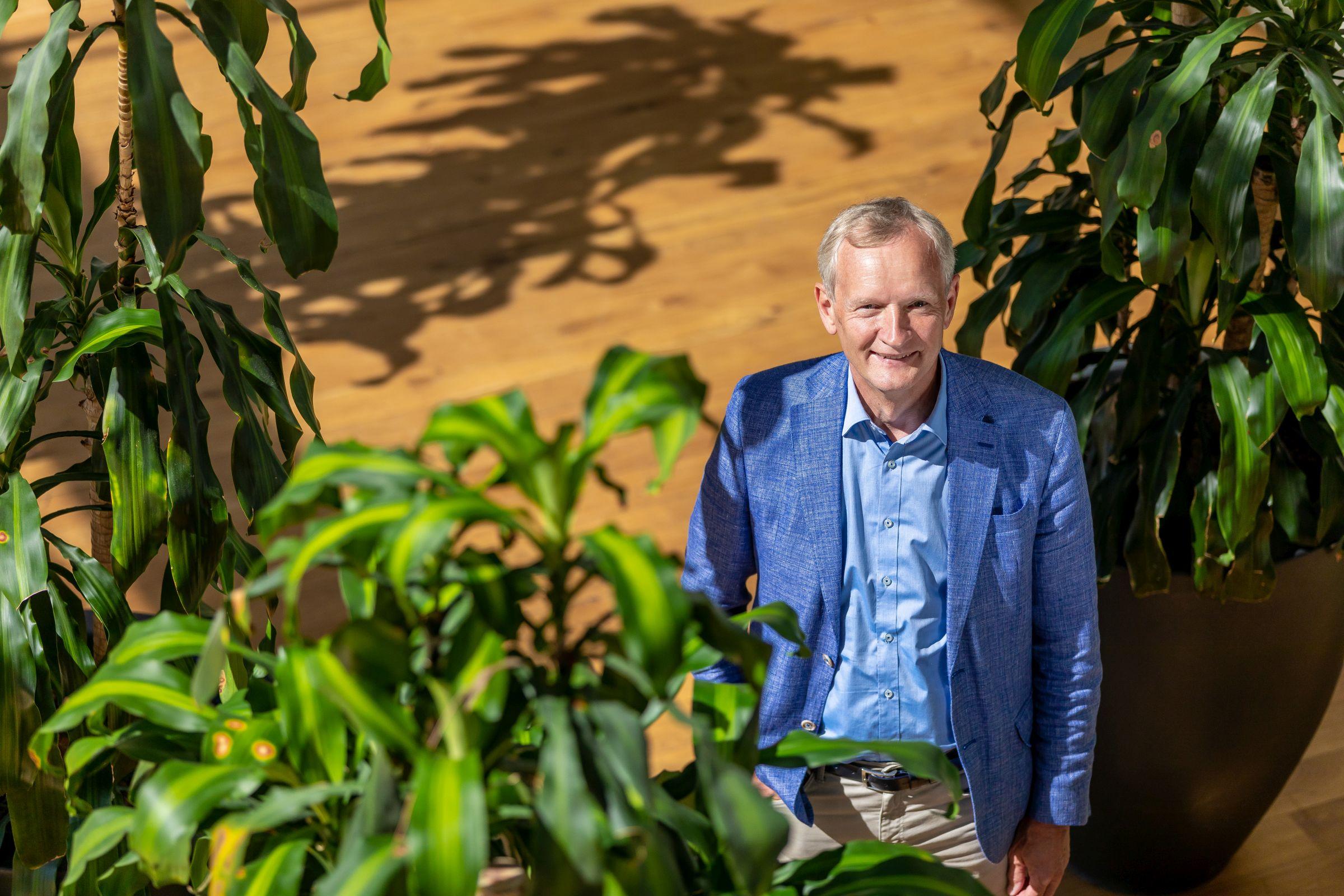 Tiit Land toataimede vahel