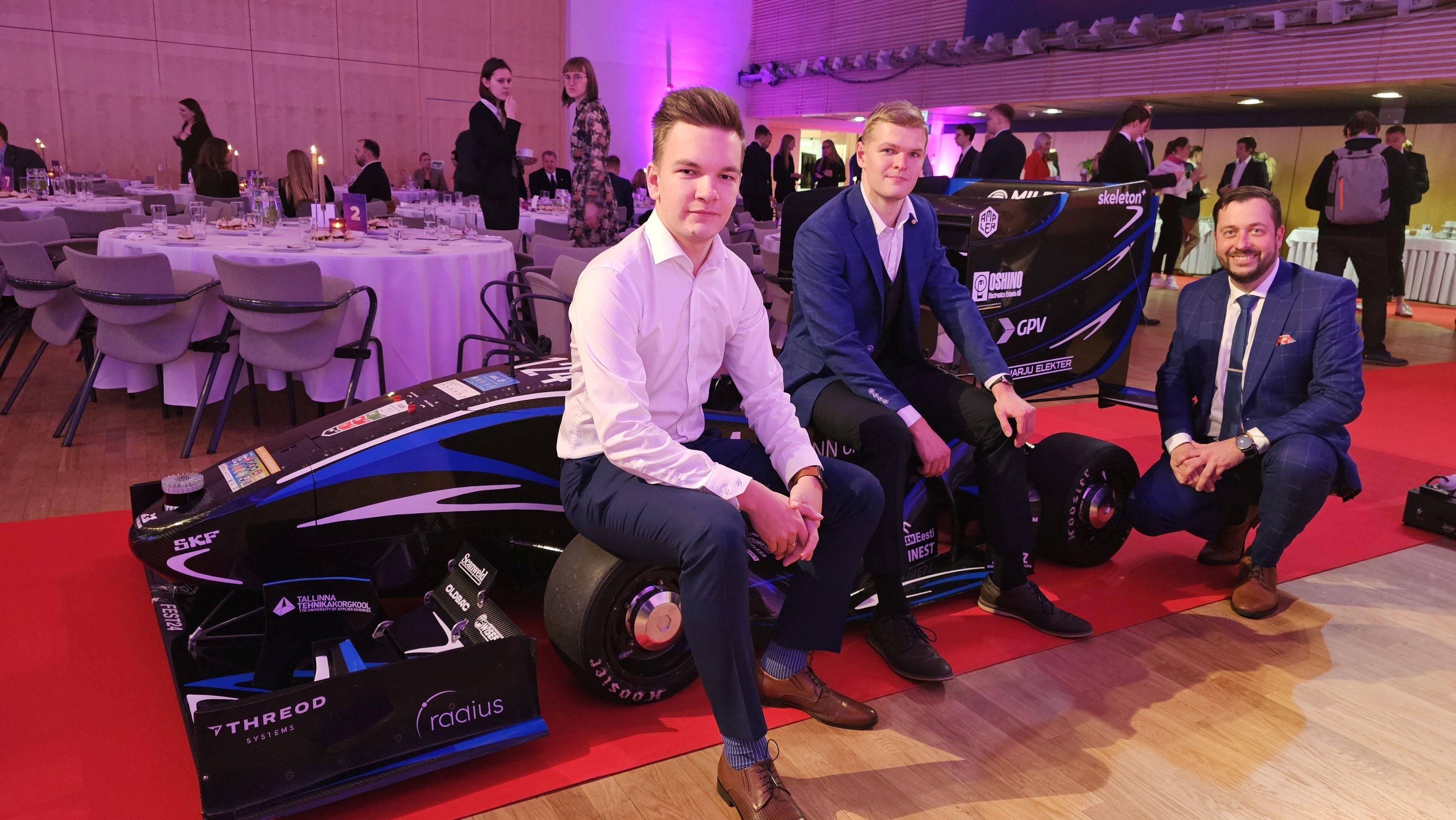 Tudengivormel Arengufondi stipendiumide aktusel