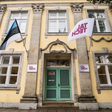 Tallinna Tehnikaülikooli Kuressaare kolledži peahoone